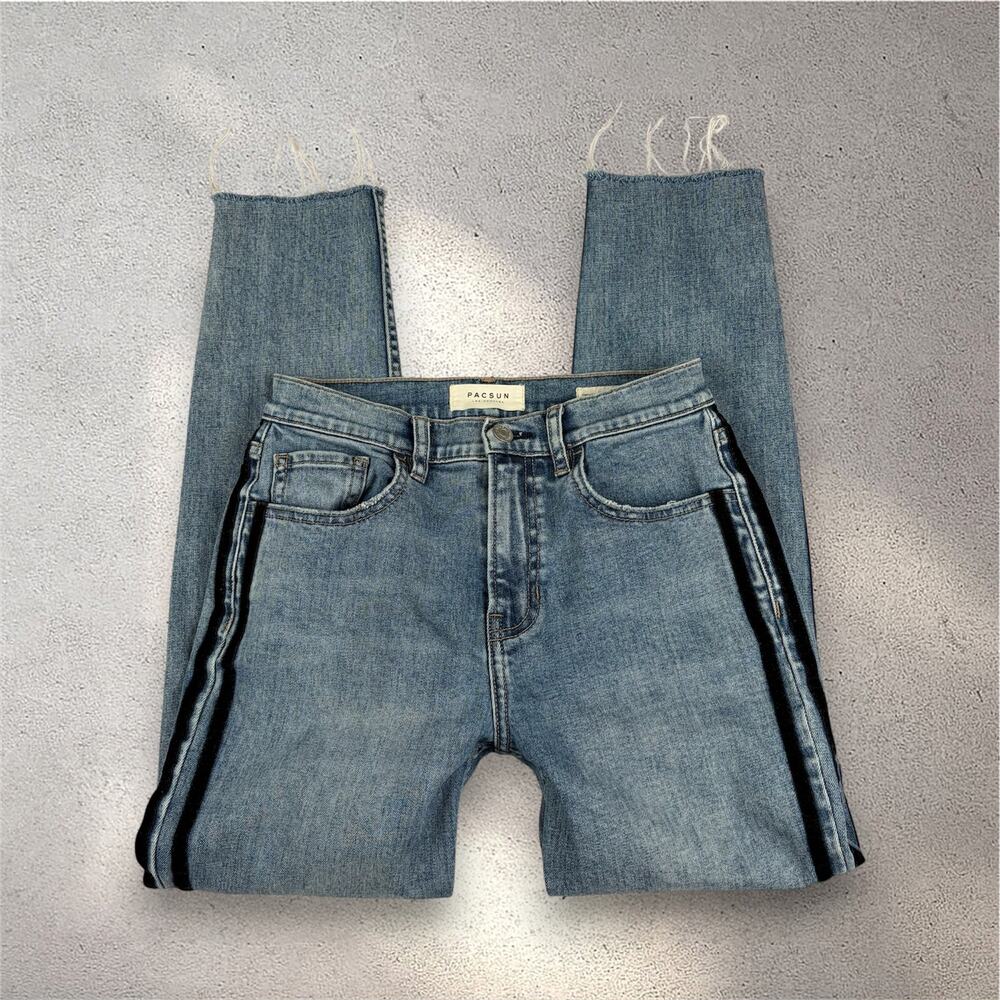 PacSun Vintage Icon Jeans Women’s 26 Blue High Rise Straight Leg Raw Hem Casual